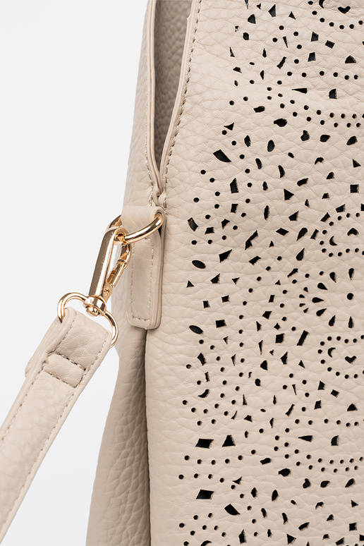 Bolsa feminina em estilo vazado cor...