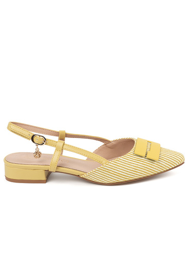 Sandálias femininas...