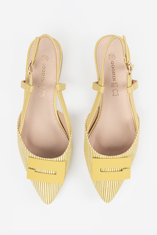 Sandálias femininas amarelas com...