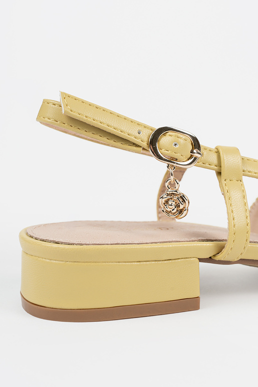 Sandálias femininas amarelas com...