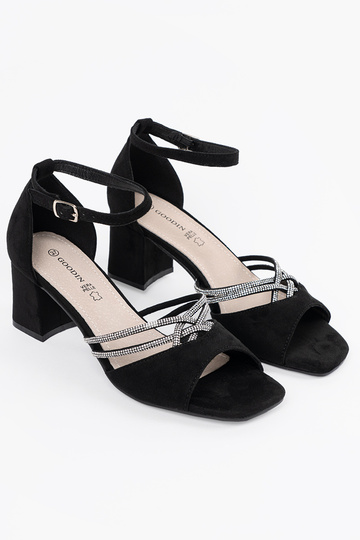 Sandálias femininas pretas... 2