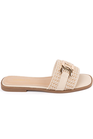 Chinelos femininos na cor...