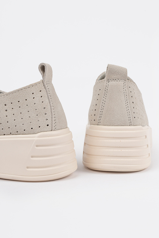 Botas femininas de cano curto em... Botas femininas de cano curto em...