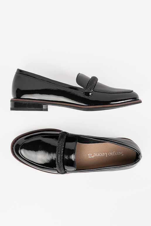 Mocassins femininos pretos com... Mocassins femininos pretos com...