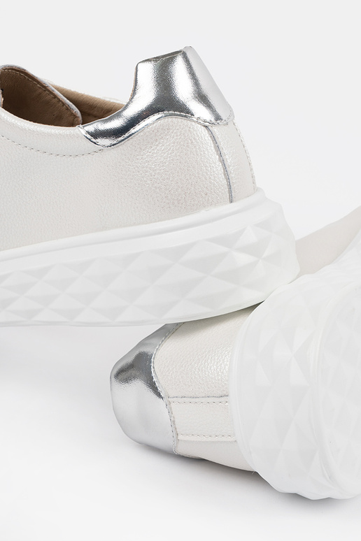 Branco-prata À modalo de tênis z... Branco-prata À modalo de tênis z...