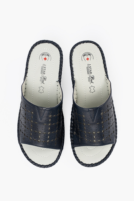 Chinelos femininos em plataforma azuis