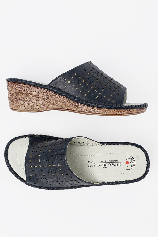 Chinelos femininos em plataforma azuis