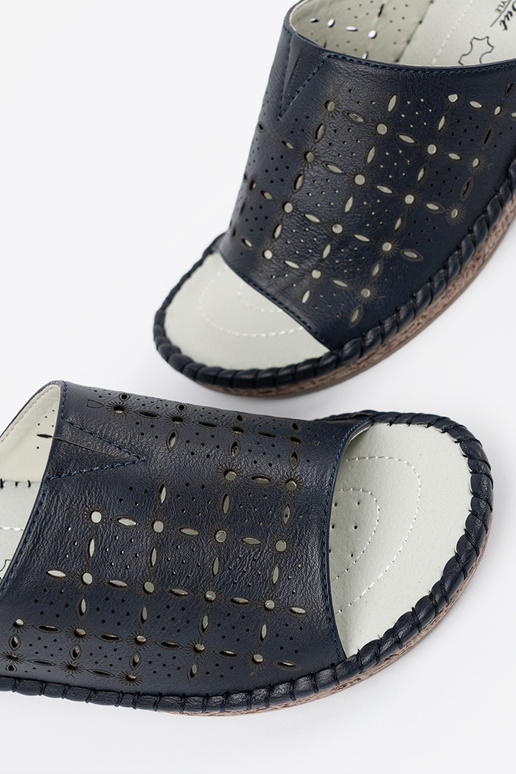 Chinelos femininos em plataforma azuis