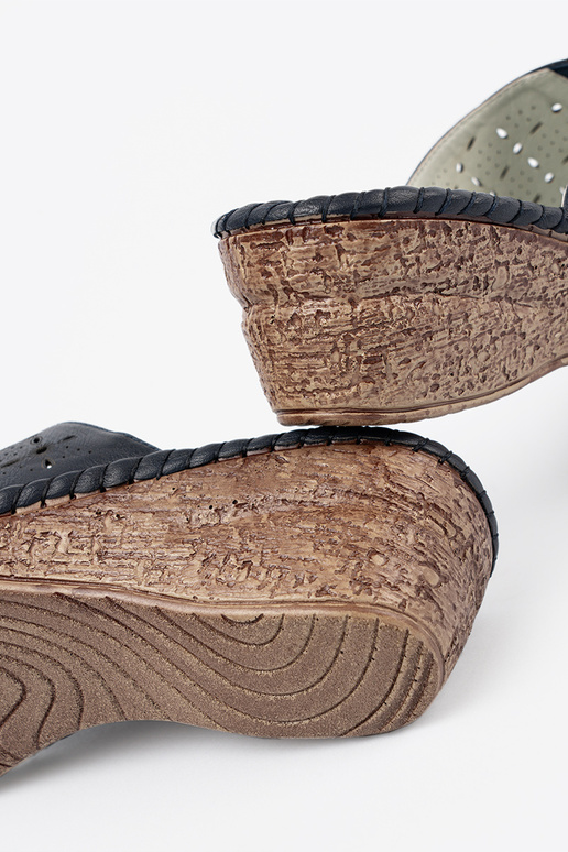 Chinelos femininos em plataforma azuis