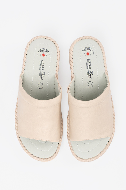 Chinelos com inserções de couro cor...