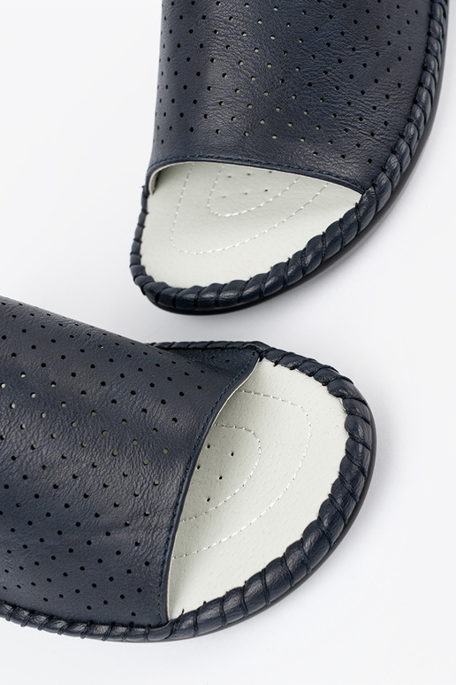 Chinelos com palmilhas de couro na...