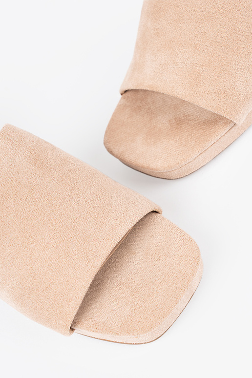 Chinelos femininos de salto alto na... Chinelos femininos de salto alto na...