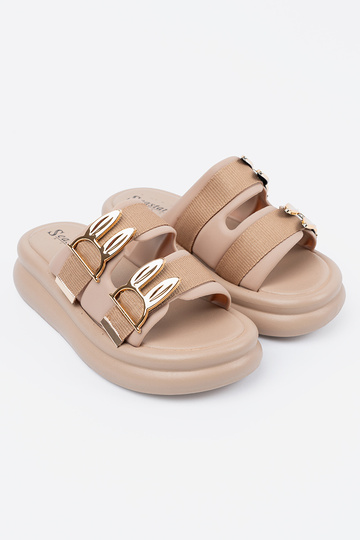 Chinelos na cor areia com... 2