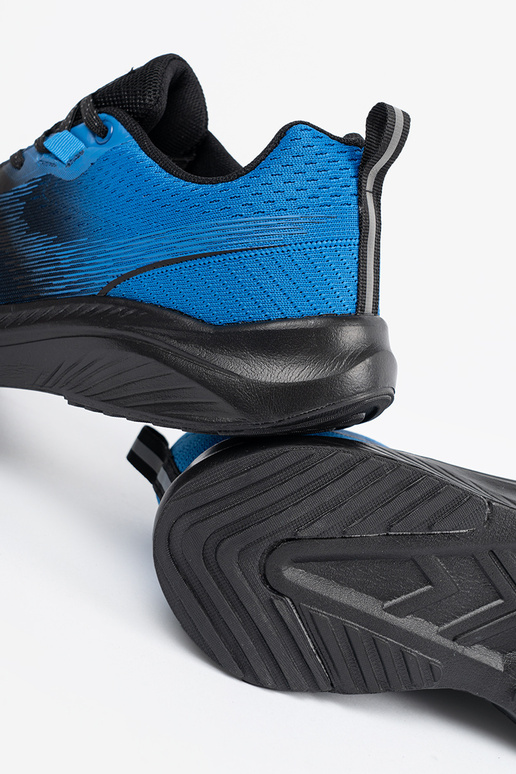 Tênis esportivos pretos com elementos...