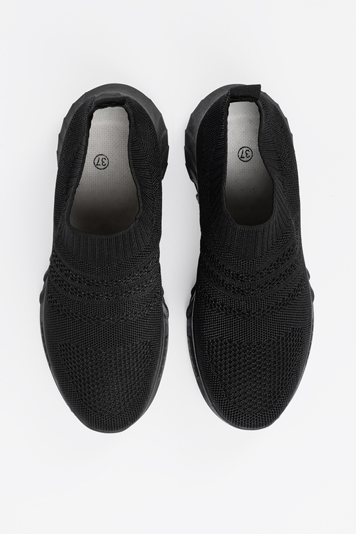 Tênis femininos pretos com fecho