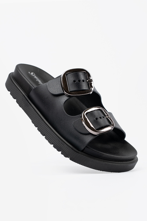 Chinelos cor preta ze pratami klamrami Chinelos cor preta ze pratami klamrami