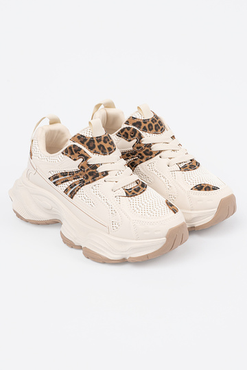 Sapatos de estilo esportivo... 2