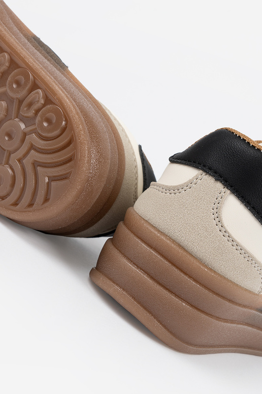 Sapatos femininos LIBERO