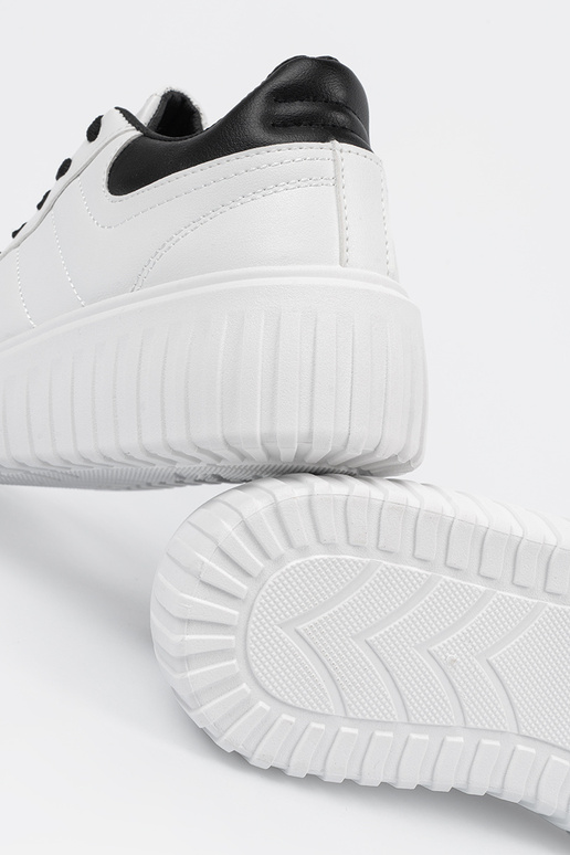 Sapatos femininos LIBERO