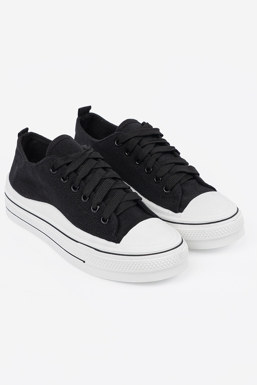 Sapatos femininos pretos com sola branca