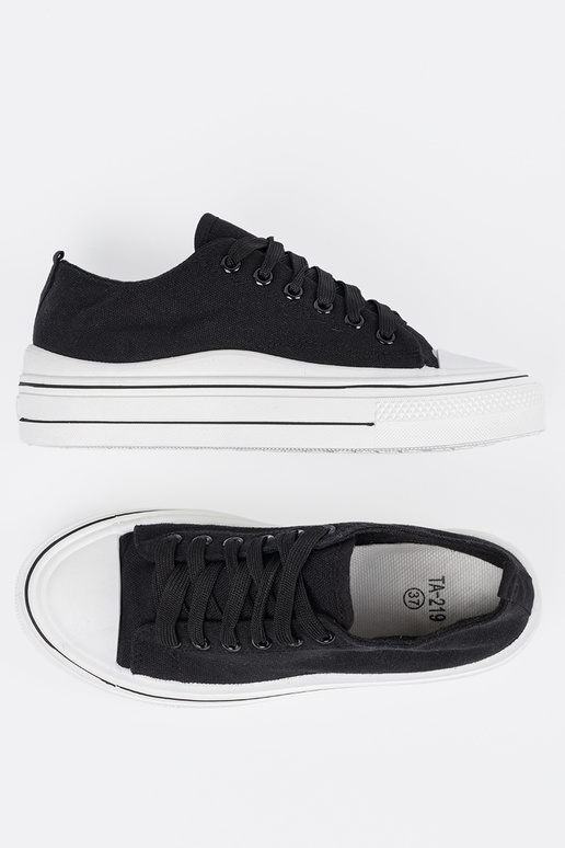 Sapatos femininos pretos com sola branca