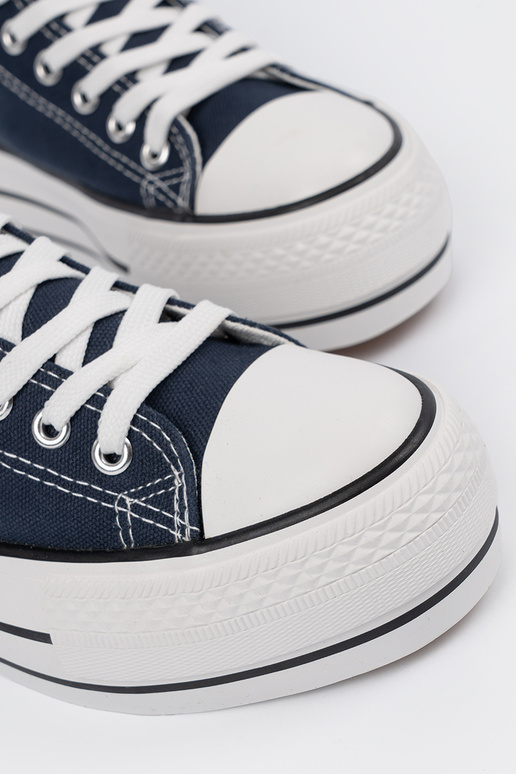 Sapatos femininos azuis com plataforma