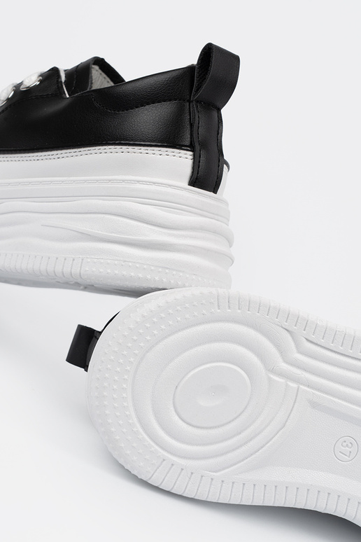 Tênis de lazer preto e branco com...