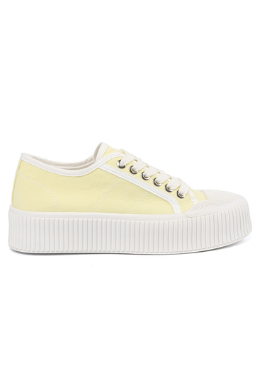 Sapatos amarelos com...