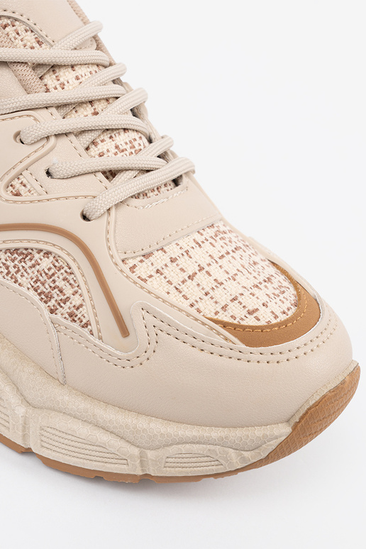 À modalo de tênis brilhantementebege... À modalo de tênis brilhantementebege...