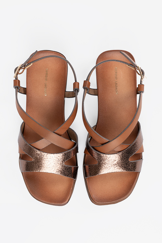 Sandálias femininas em plataforma branca