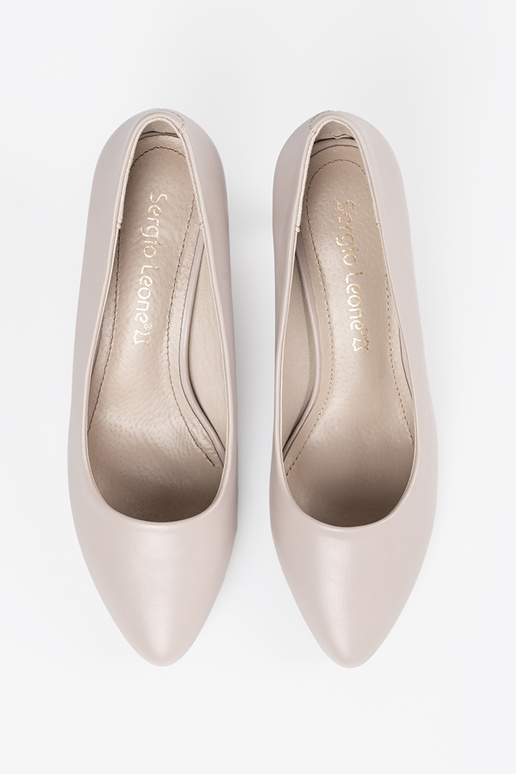 Saltos cinzas, Sergio Leone