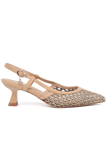 Sapatos de salto alto...