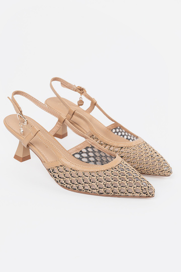 Sapatos de salto alto... 2