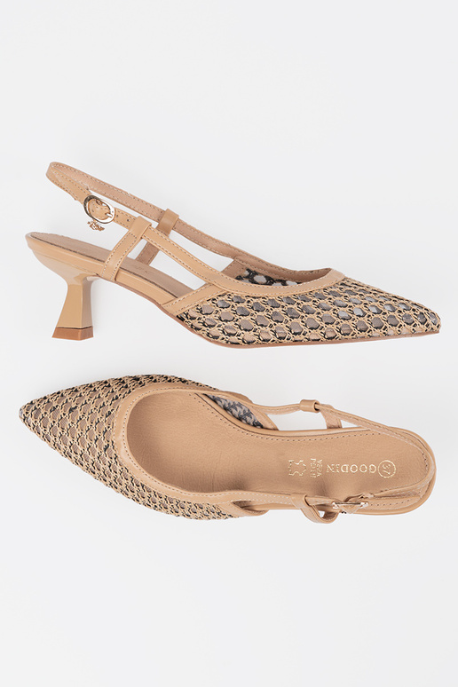 Sapatos de salto alto vazados de...