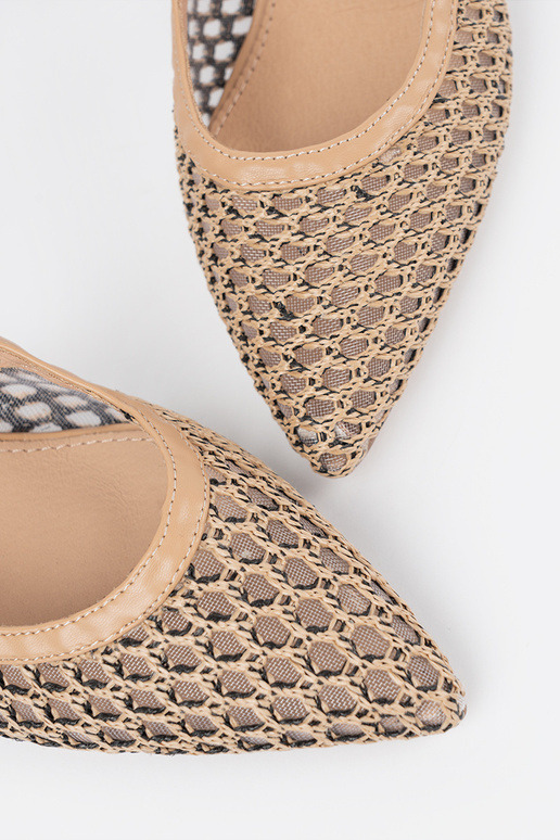 Sapatos de salto alto vazados de...