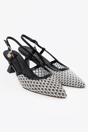 Sapatos de salto alto... 2