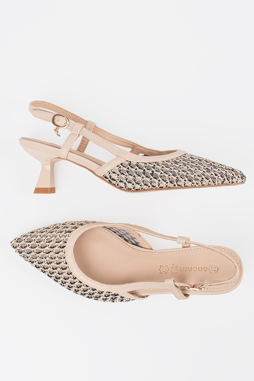 Sapatos de salto alto vazados de...