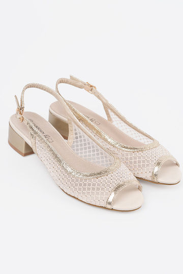 Sandálias com rede... 2