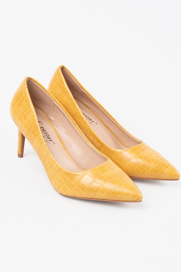 Sapatos de salto alto... 2