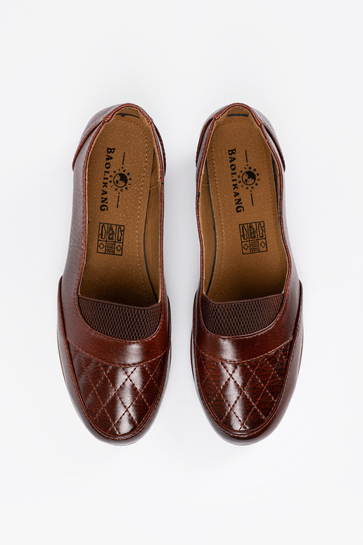 Muletons marrons modelo clássico com...