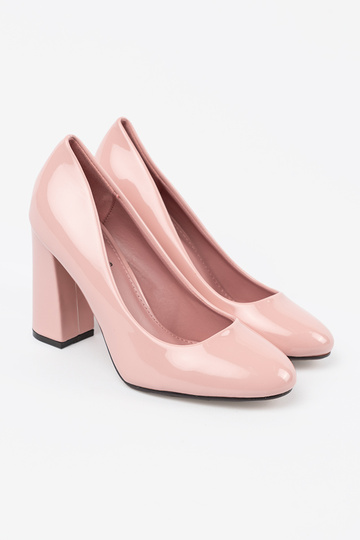 Sapatos de salto alto rosa... 2