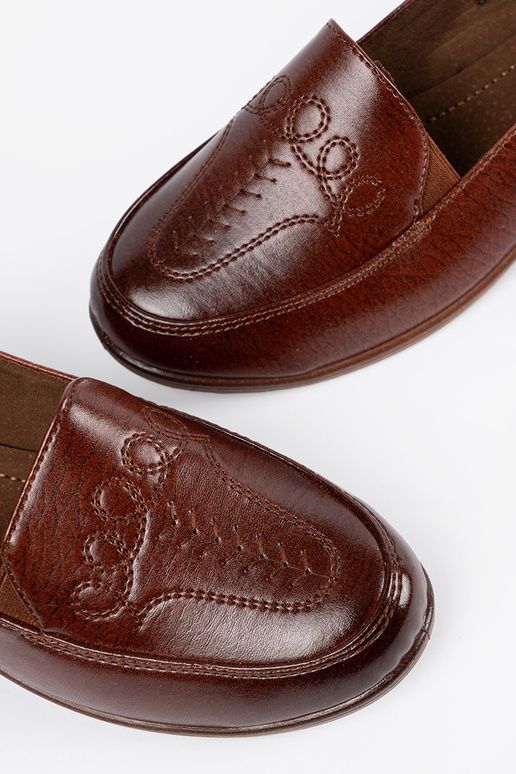 Muletons clássicos marrons com fecho