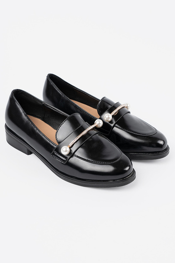 Mocassim preto envernizado... 2