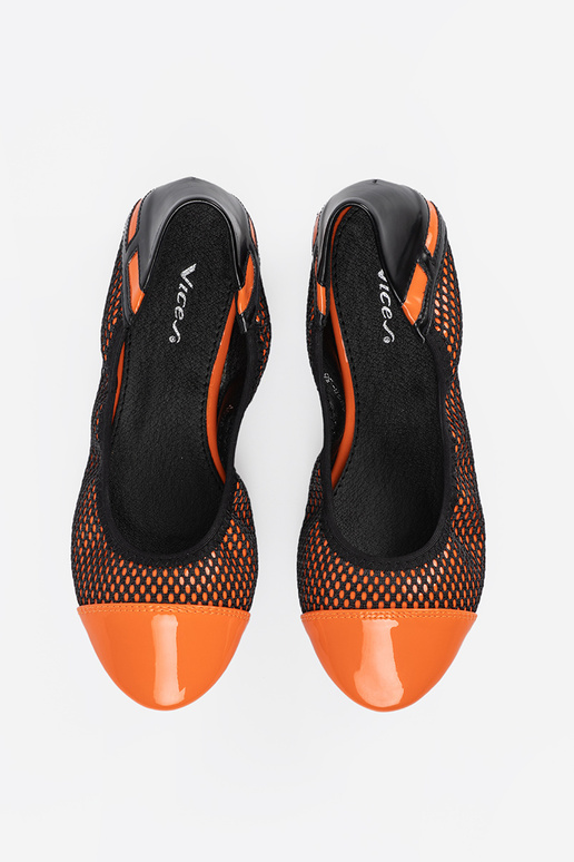 Bailarinas laranjas com rede preta