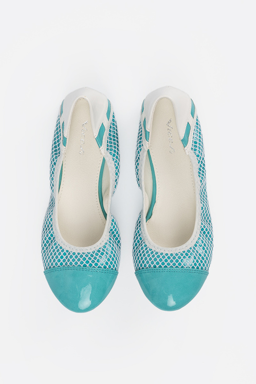 Bailarinas azuis com rede branca