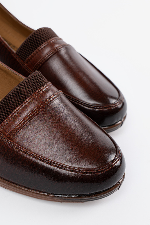 Sapatos com plataforma baixa