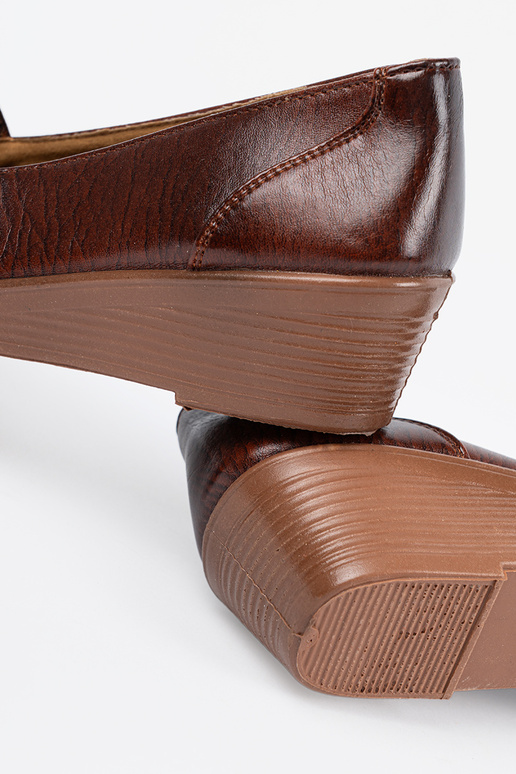 Sapatos com plataforma baixa