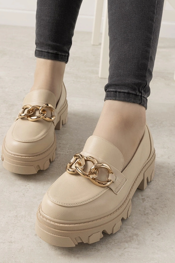 Mocassins na cor areia com...