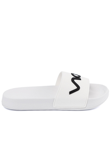 cor branca Chinelos com uma nota 2