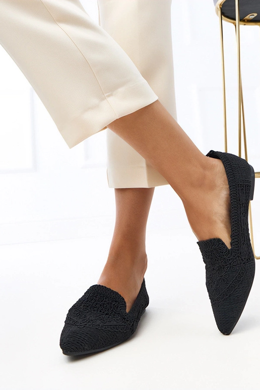 Bailarinas pretas com recorte Gerania